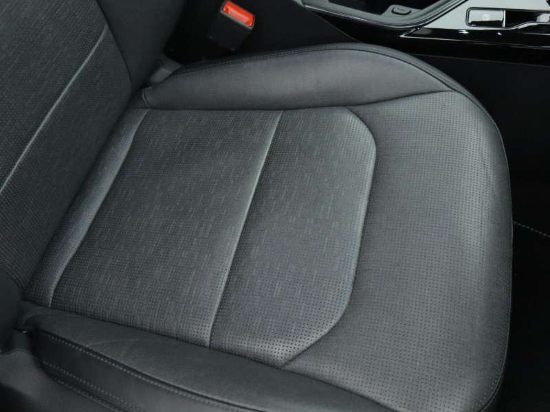 2023 (72) KIA NIRO 150kW 4 65kWh 5dr Auto 4763599