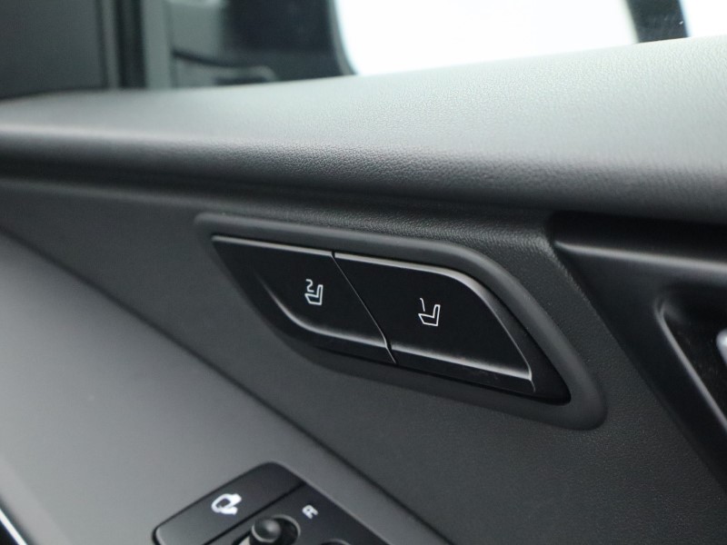 2023 (72) KIA NIRO 150kW 4 65kWh 5dr Auto 4763600