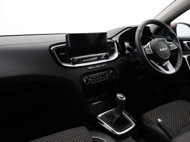 2025 (75) KIA XCEED 1.0T GDi ISG 113 Pure 5dr 5491416