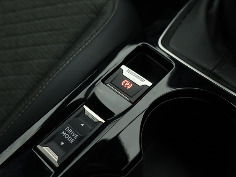 2023 (23) PEUGEOT 2008 1.2 PureTech 130 Allure 5dr 4837200