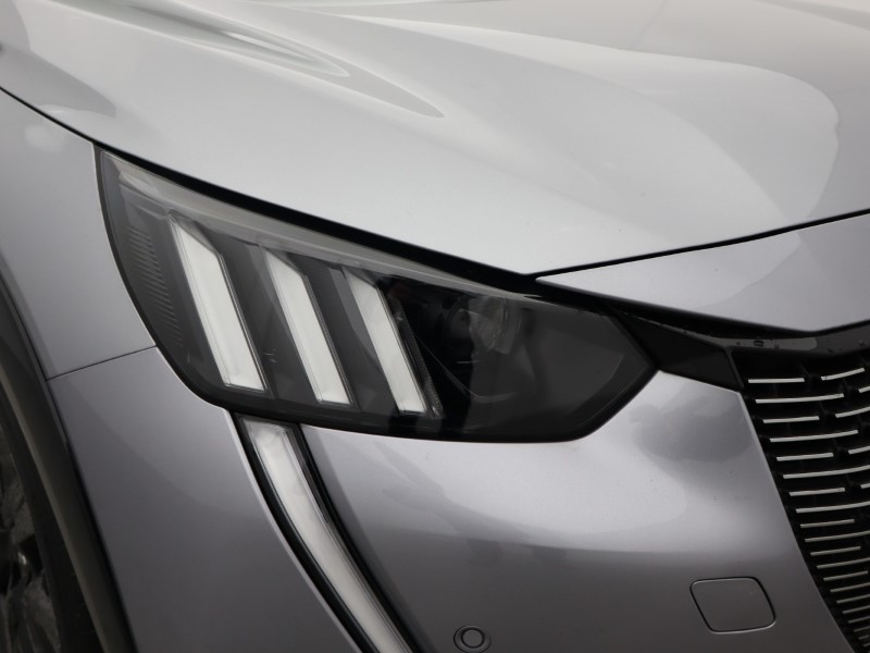 2023 (23) PEUGEOT 208 1.2 PureTech 100 GT 5dr 4788951