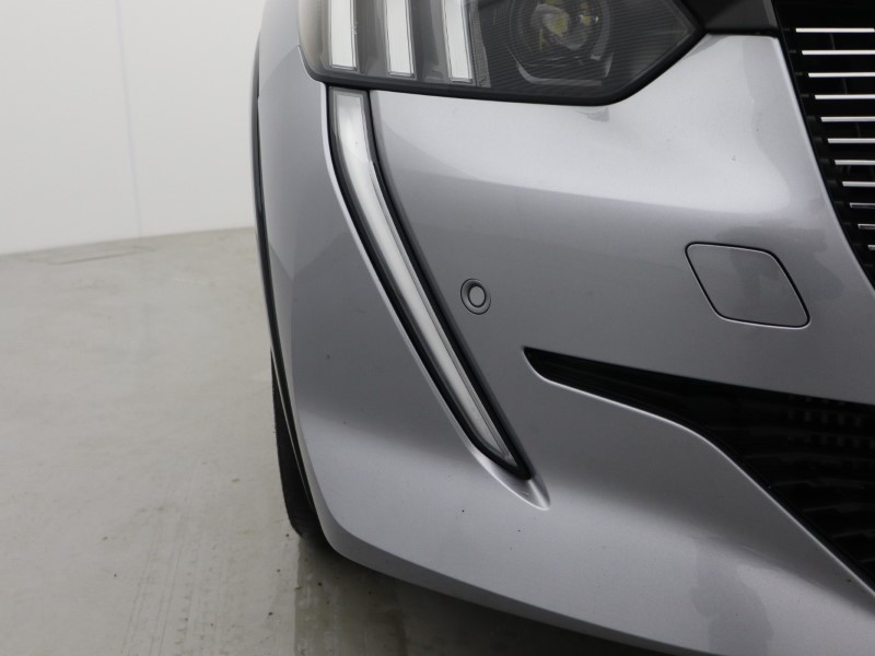 2023 (23) PEUGEOT 208 1.2 PureTech 100 GT 5dr 4788953