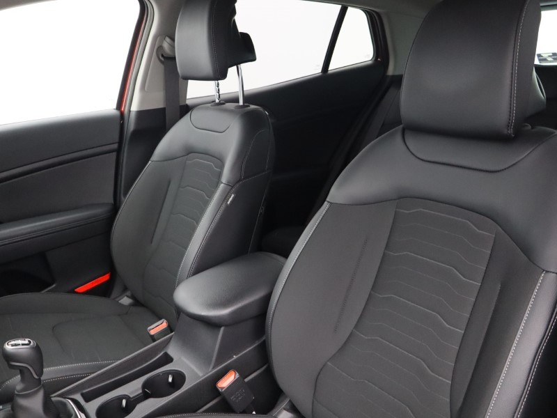 2025 (25) KIA SPORTAGE 1.6T GDi 157 48V ISG 3 5dr 4793133