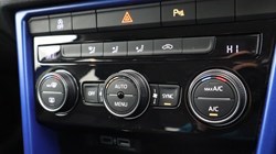 2018 (18) VOLKSWAGEN T-ROC 1.0 TSI Design 5dr 4815800