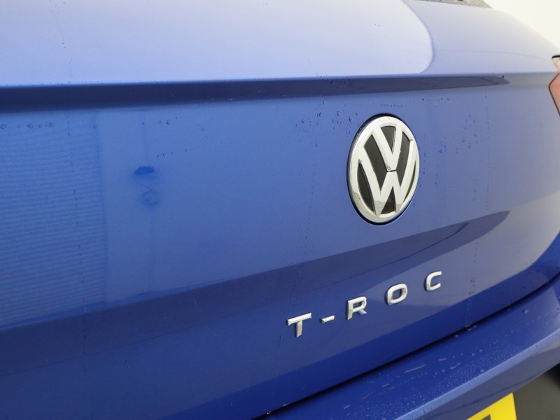 2018 (18) VOLKSWAGEN T-ROC 1.0 TSI Design 5dr 4815773