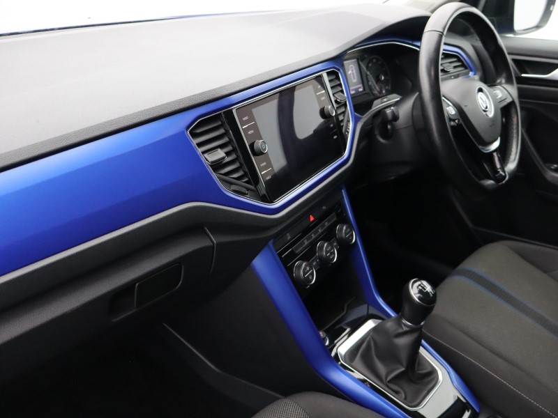 2018 (18) VOLKSWAGEN T-ROC 1.0 TSI Design 5dr 4815791