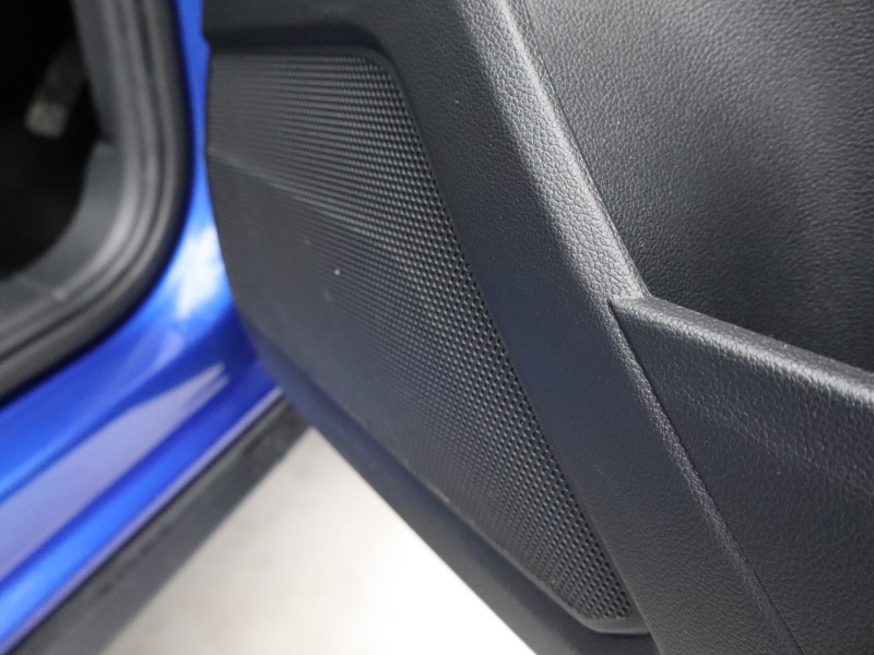 2018 (18) VOLKSWAGEN T-ROC 1.0 TSI Design 5dr 4815783