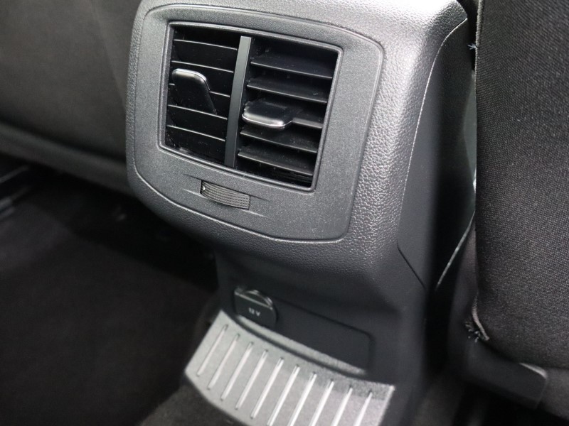 2018 (18) VOLKSWAGEN T-ROC 1.0 TSI Design 5dr 4815793