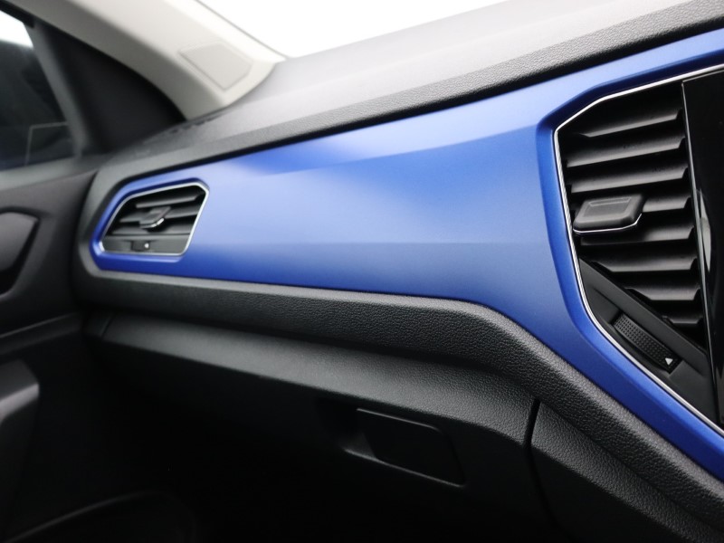 2018 (18) VOLKSWAGEN T-ROC 1.0 TSI Design 5dr 4815804