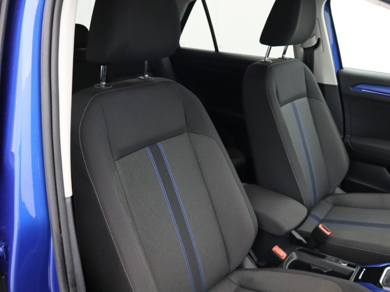 2018 (18) VOLKSWAGEN T-ROC 1.0 TSI Design 5dr 4815787