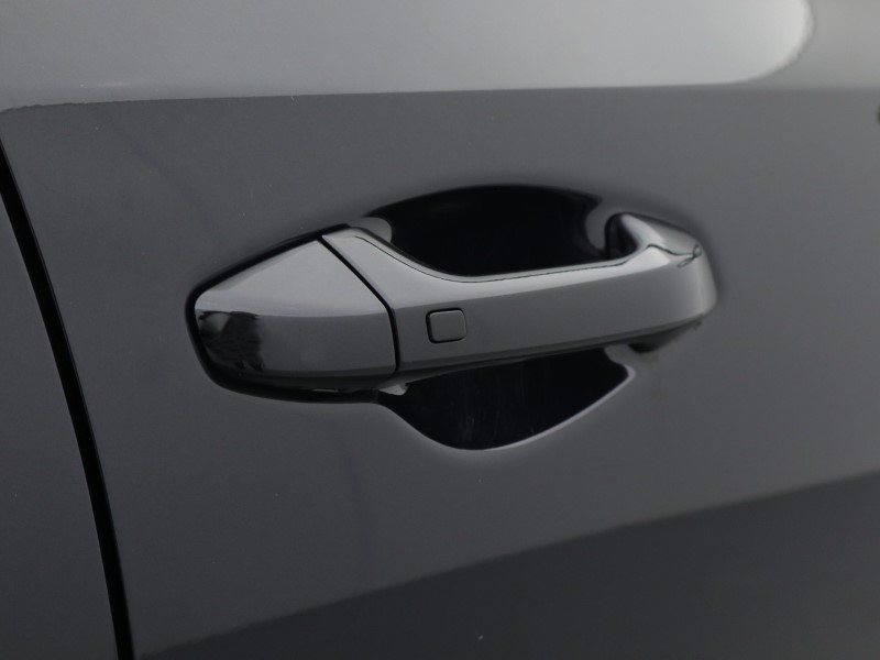 2025 (25) KIA CEED 1.5T GDi ISG 138 GT-Line 5dr 4829239