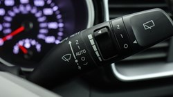 2025 (25) KIA CEED 1.5T GDi ISG 138 GT-Line 5dr 4829258