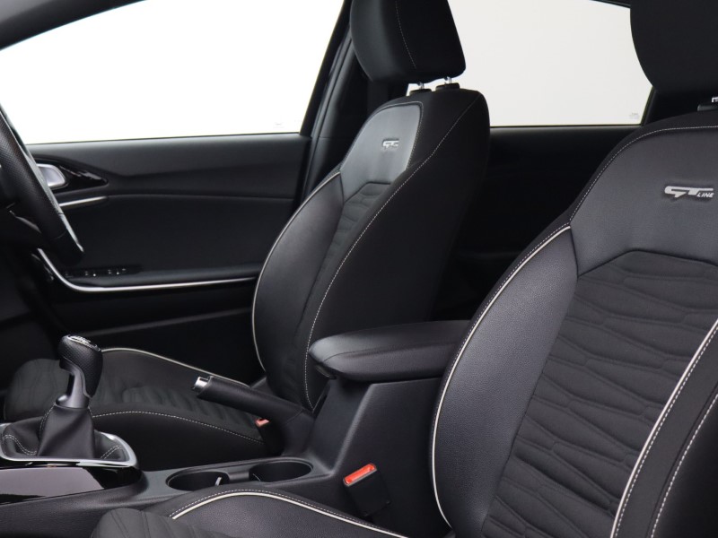 2025 (25) KIA CEED 1.5T GDi ISG 138 GT-Line 5dr 4829223