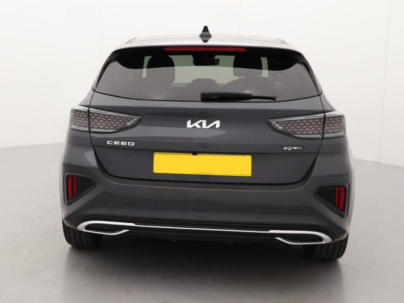 2025 (25) KIA CEED 1.5T GDi ISG 138 GT-Line 5dr 4829424