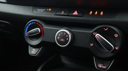 2022 (72) KIA STONIC 1.0T GDi 99 2 5dr 4825765