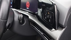 2020 (70) VOLKSWAGEN GOLF 2.0 TDI Life 5dr DSG 4855016