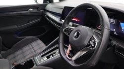 2020 (70) VOLKSWAGEN GOLF 2.0 TDI Life 5dr DSG 4855017