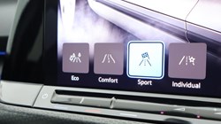 2020 (70) VOLKSWAGEN GOLF 2.0 TDI Life 5dr DSG 4855041