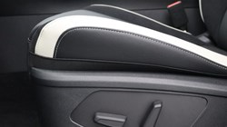 2025 (75) KIA SPORTAGE 1.6T GDi HEV GT-Line S 5dr Auto 4894597