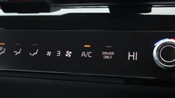 2025 (75) KIA SPORTAGE 1.6T GDi HEV Pure 5dr Auto 4898920