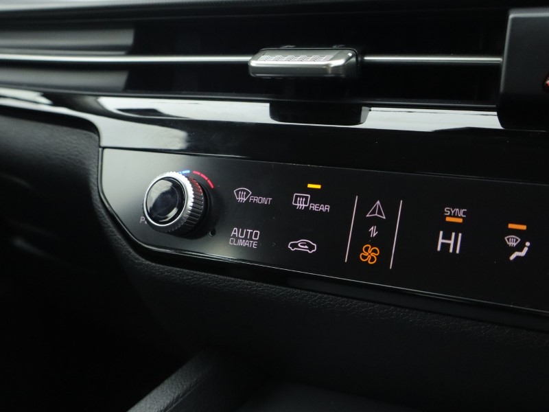 2025 (75) KIA SPORTAGE 1.6T GDi HEV Pure 5dr Auto 4898919