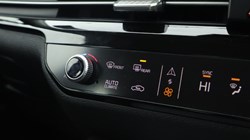 2025 (75) KIA SPORTAGE 1.6T GDi HEV Pure 5dr Auto 4898919