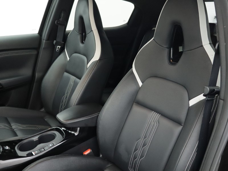 2022 (22) NISSAN JUKE 1.6 Hybrid Premiere Edition 5dr Auto 4937492