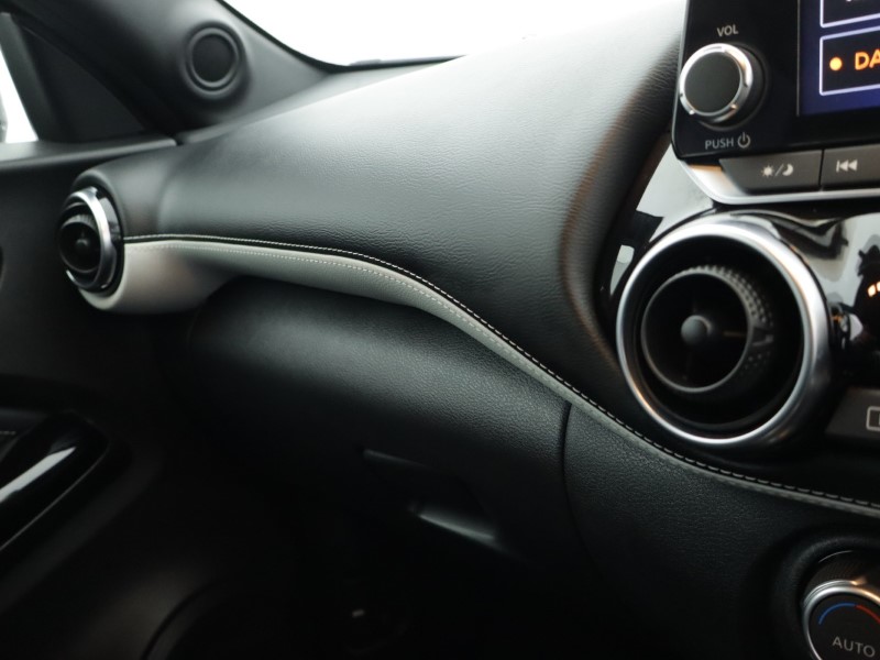 2022 (22) NISSAN JUKE 1.6 Hybrid Premiere Edition 5dr Auto 4937512