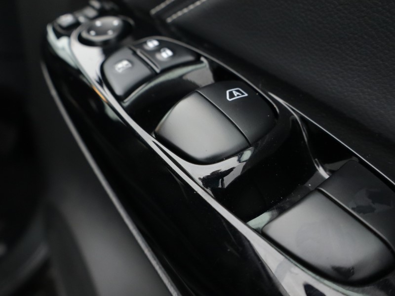 2022 (22) NISSAN JUKE 1.6 Hybrid Premiere Edition 5dr Auto 4937485