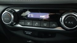 2022 (22) NISSAN JUKE 1.6 Hybrid Premiere Edition 5dr Auto 4937507