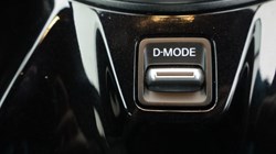 2022 (22) NISSAN JUKE 1.6 Hybrid Premiere Edition 5dr Auto 4937509