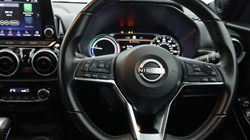 2022 (22) NISSAN JUKE 1.6 Hybrid Premiere Edition 5dr Auto 4937498