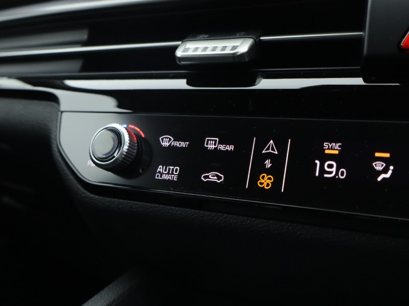 2025 (75) KIA SPORTAGE 1.6T GDi HEV GT-Line S 5dr Auto 4899891