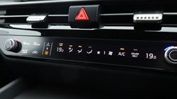 2025 (75) KIA SPORTAGE 1.6T GDi HEV GT-Line S 5dr Auto 4899889