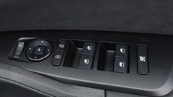 2025 (75) KIA SPORTAGE 1.6T GDi HEV GT-Line S 5dr Auto 4899871