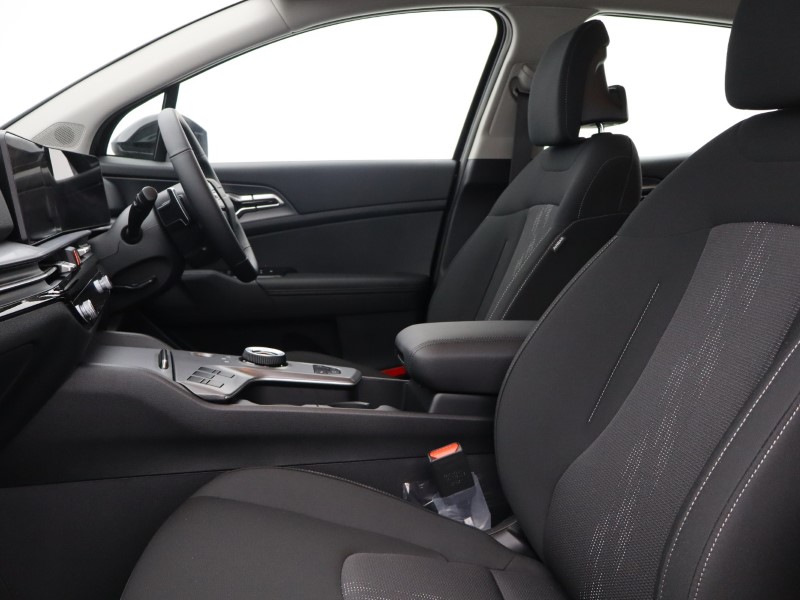 2025 (75) KIA SPORTAGE 1.6T GDi HEV Pure 5dr Auto 4900036