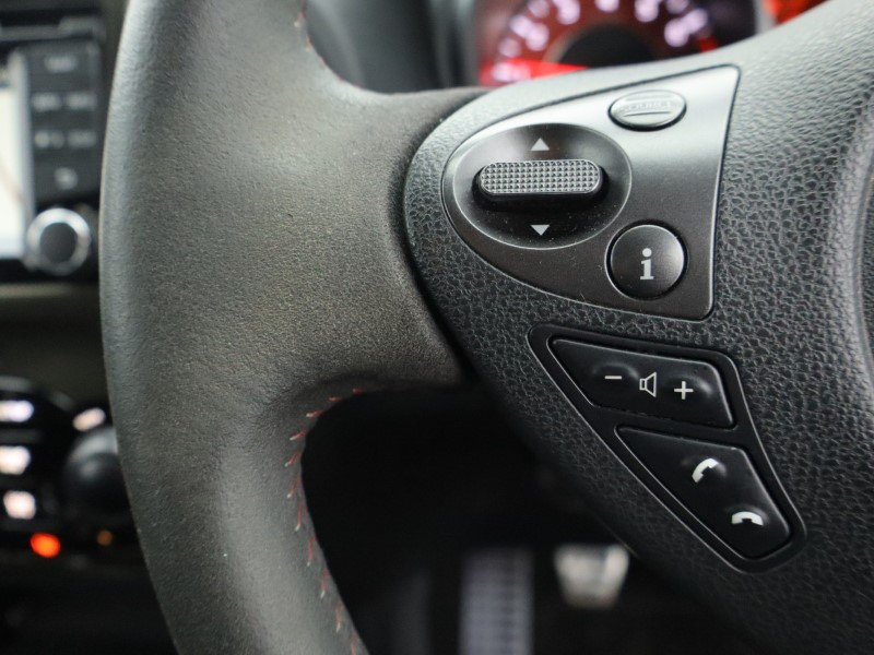 2017 (17) NISSAN JUKE 1.6 DiG-T Nismo RS 5dr 4907348