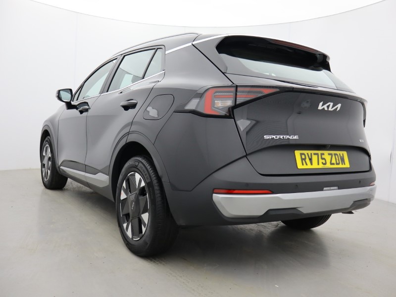 2025 (75) KIA SPORTAGE 1.6T GDi HEV Pure 5dr Auto 4914905