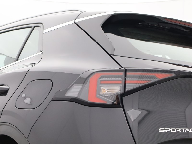 2025 (75) KIA SPORTAGE 1.6T GDi HEV Pure 5dr Auto 4914906