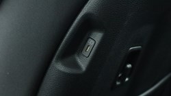 2025 (75) KIA SPORTAGE 1.6T GDi HEV Pure 5dr Auto 4914875