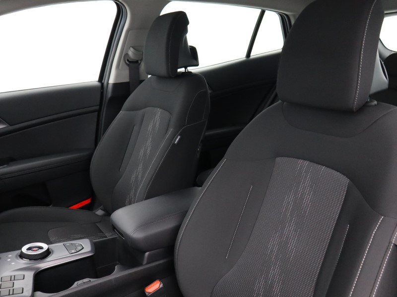 2025 (75) KIA SPORTAGE 1.6T GDi HEV Pure 5dr Auto 4914873