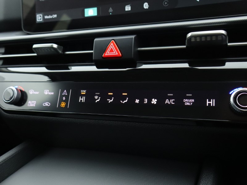 2025 (75) KIA SPORTAGE 1.6T GDi HEV Pure 5dr Auto 4914895