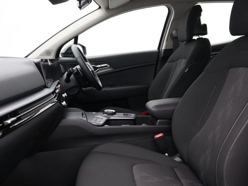 2025 (75) KIA SPORTAGE 1.6T GDi HEV Pure 5dr Auto 4914862