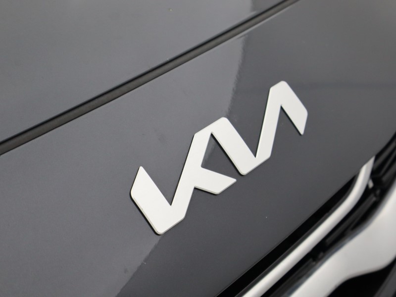 2025 (25) KIA CEED 1.5T GDi ISG 138 GT-Line 5dr 4977134