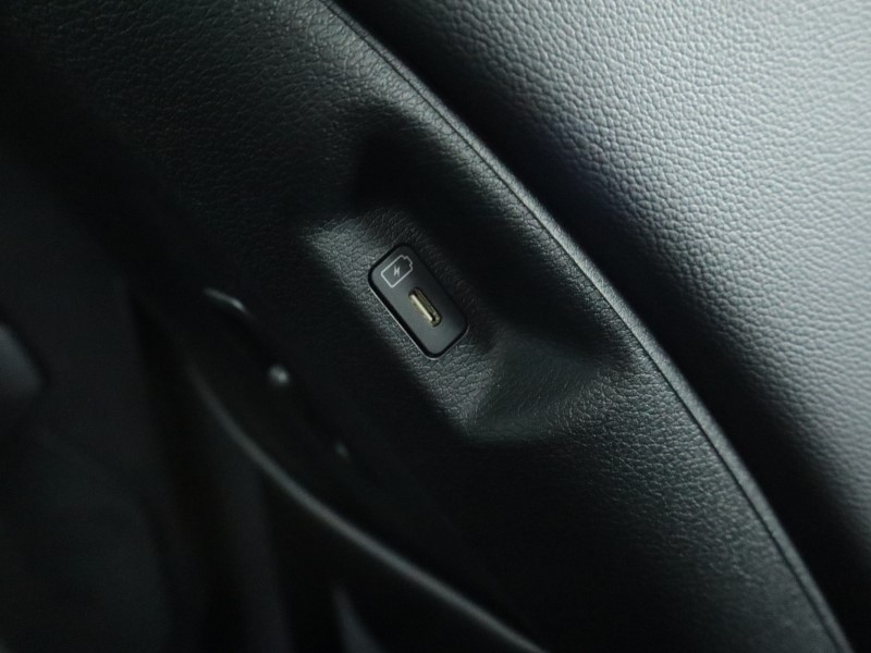 2025 (25) KIA SPORTAGE 1.6T GDi 207 HEV 3 5dr Auto 4979551