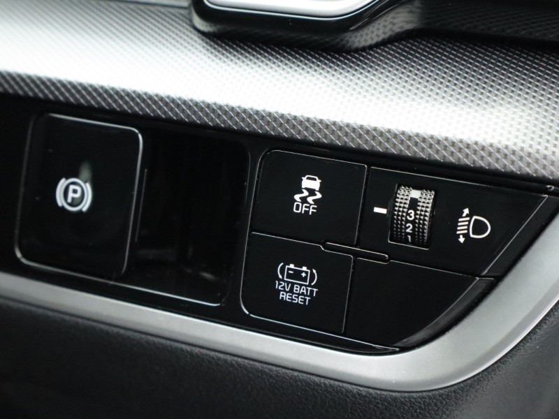 2025 (25) KIA SPORTAGE 1.6T GDi 207 HEV 3 5dr Auto 4979561