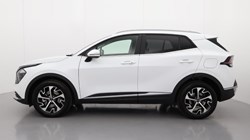 2025 (25) KIA SPORTAGE 1.6T GDi 207 HEV 3 5dr Auto 4979543