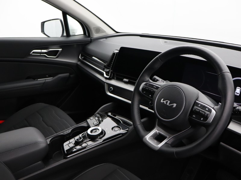 2025 (25) KIA SPORTAGE 1.6T GDi 207 HEV 3 5dr Auto 4979558