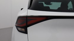 2025 (25) KIA SPORTAGE 1.6T GDi 207 HEV 3 5dr Auto 4979579