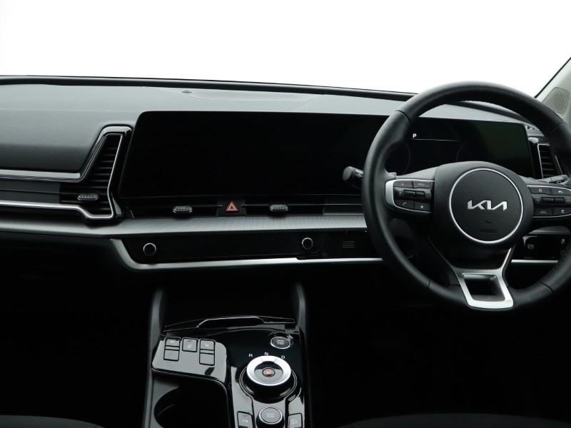 2025 (25) KIA SPORTAGE 1.6T GDi 207 HEV 3 5dr Auto 4979540